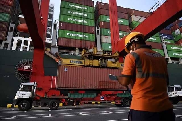 凡是中国船进港<strong></p>
<p>降魔的粤语</strong>，都要收150万“小费”，美国犯了个致命错误